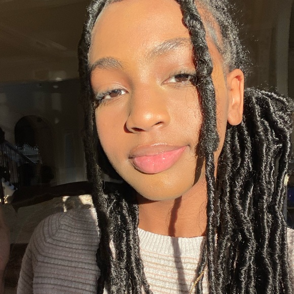 Meet your Posher, Charlese - Picture 1 of 1